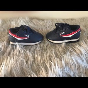 Toddler Fila sneakers size 6
